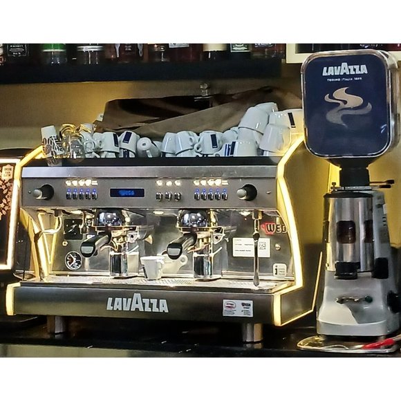 LAVAZZA Espresso Cups and Saucers Lot of 2 with Napkins and Sugar Packets Italy - Picture 10 of 10